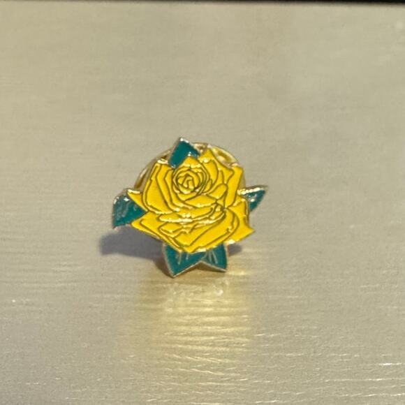 Yellow enamel rose pin lapel pin backpack pin hat pin Yellow Rose of Texas - Picture 1 of 2